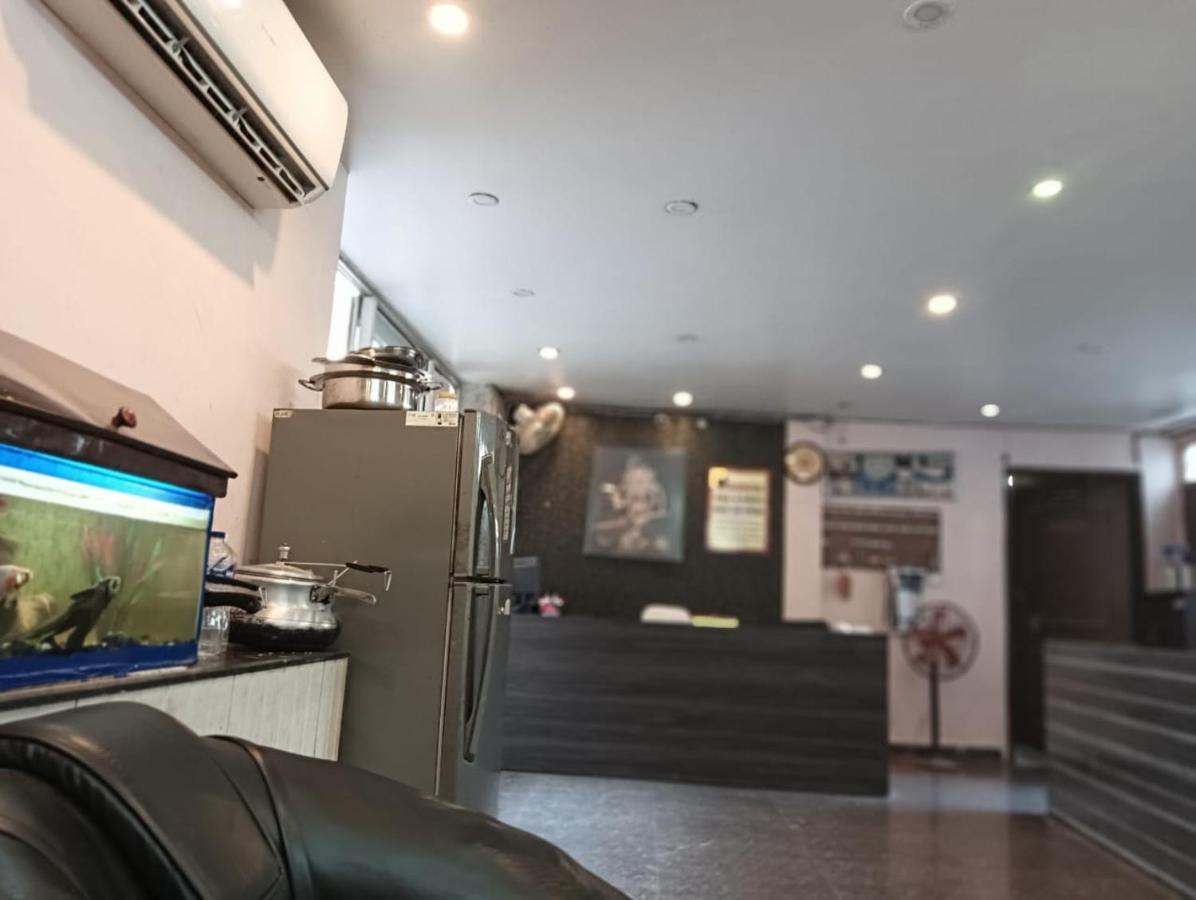 Shree Krishna Hotel Inn 瓦拉纳西 外观 照片